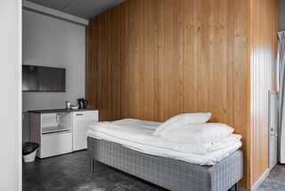 Отель Place to Sleep Hotel Liminka Liminka Двухместный номер с 1 кроватью или 2 отдельными кроватями-6